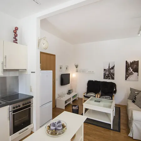 Apartament In Near Lift